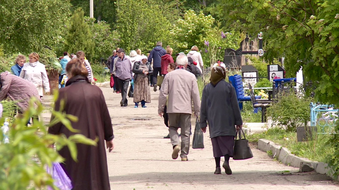 Ходят ли на кладбище на троицу помянуть