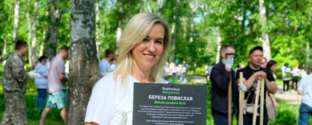 В честь Дня защиты детей в Новосибирске высадили берёзовую аллею