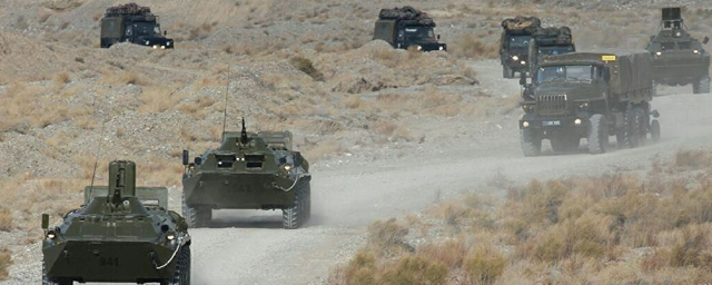 Узбекистан проводит проверку боевой готовности войск