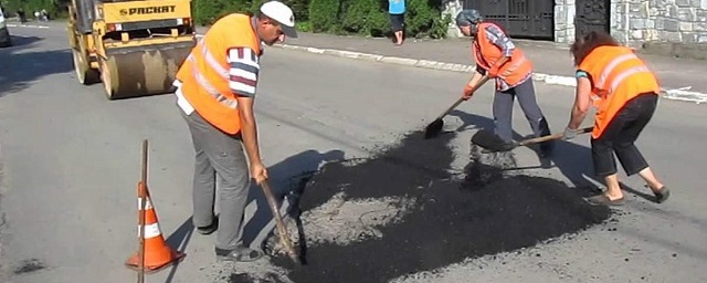 В Раменском проводятся работы по содержанию дорог