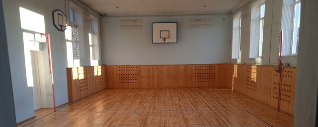 Новосельская школа начнет учебный год с обновленным спортивным залом