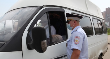 В общественном транспорте Иркутска проверили соблюдение масочного режима