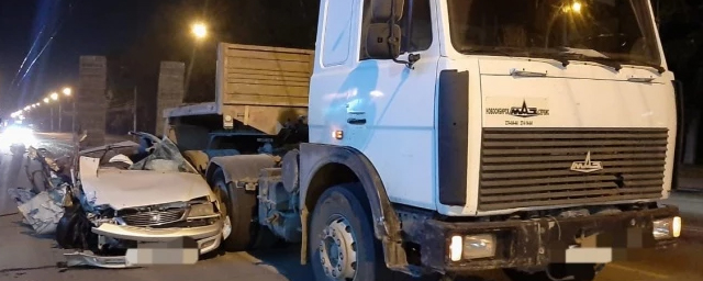 У завода «Сибсельмаш» в Новосибирске погиб водитель