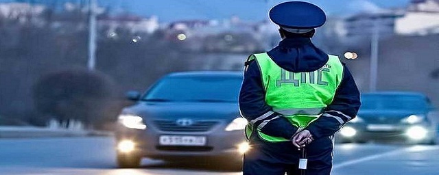 В Смоленской области будут судить водителя за нападение на инспектора ГИБДД