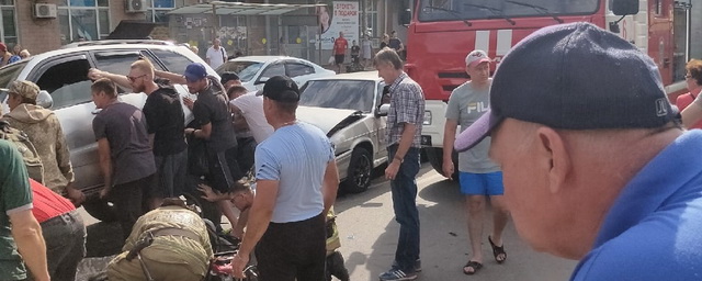 В Омске в ДТП велосипедист попал под колеса внедорожника
