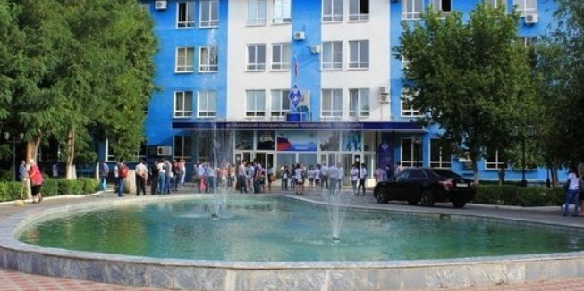 В Астрахани после реконструкции откроют фонтан в форме Каспийского моря