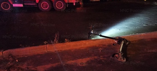 В Калуге на Грабцевском шоссе автомобиль сбил человека на электросамокате