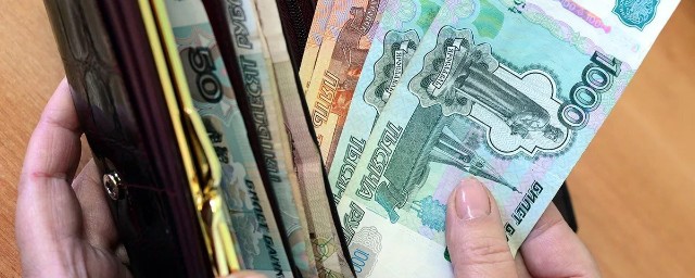 Минимальная зарплата в Санкт-Петербурге выросла до 23,5 тысячи рублей