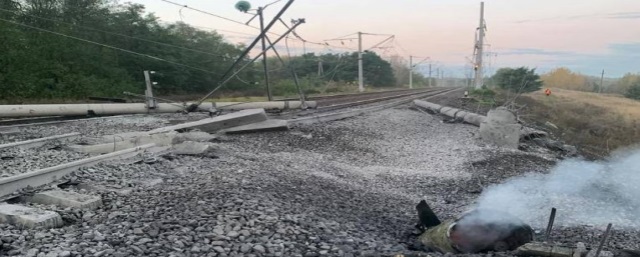 В Белгородской области приостановлено движение поездов из-за упавших осколков сбитых ракет