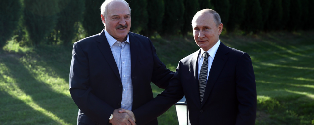 Александр Лукашенко рассказал, что иногда спорит с Владимиром Путиным, однако они остаются друзьями