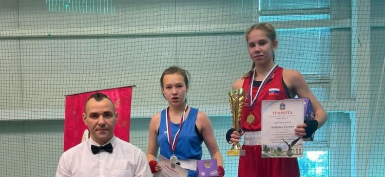 Чеховская спортсменка Ксения Андреева завоевала золото по боксу на соревнованиях в Орле