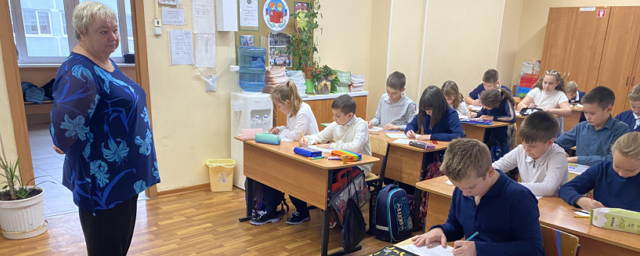 Ученики лицея №4 Красногорска написали письма военнослужащим
