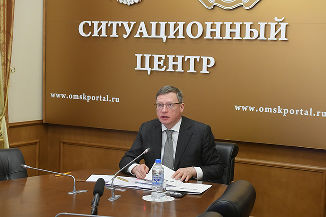 Глава Омской области Бурков пообещал завершить выплаты мобилизованным за 48 часов