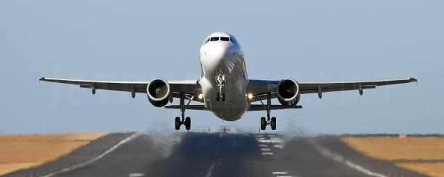 Рейс из Петербурга в Фергану совершил вынужденную посадку из-за тумана в аэропорту Намангана