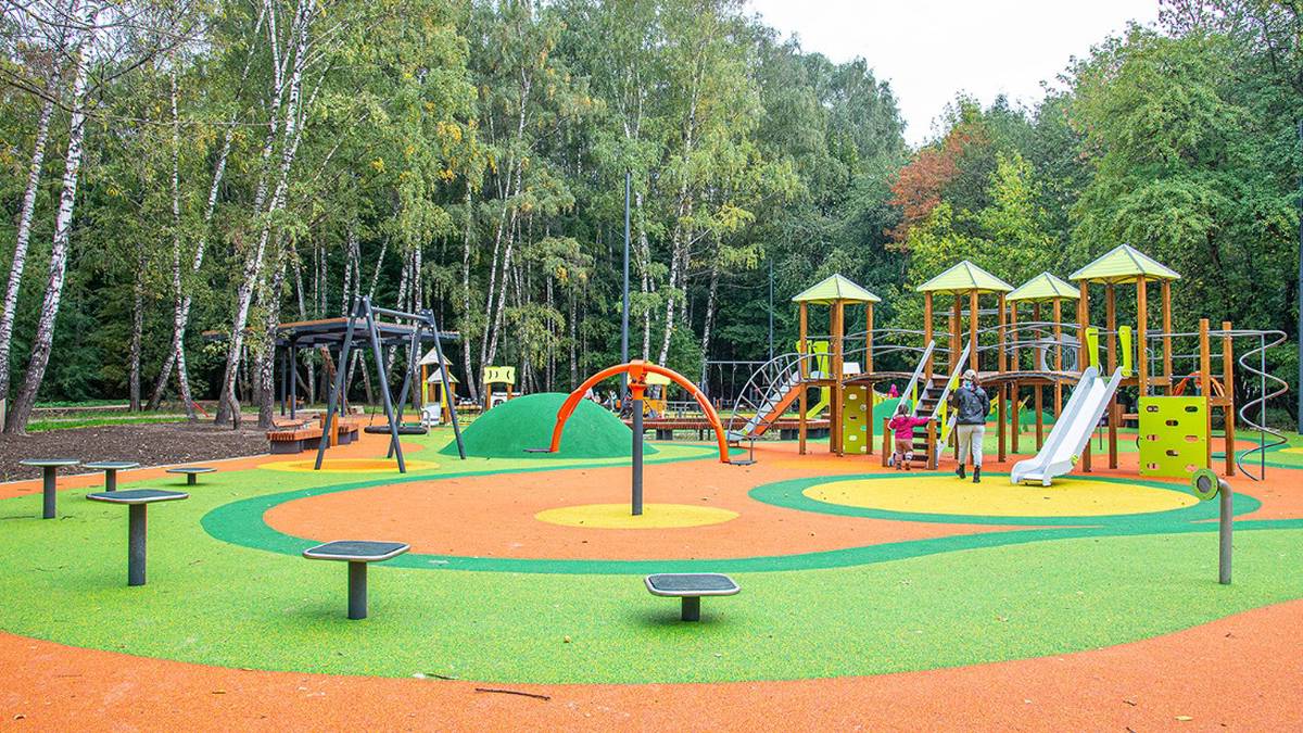 В Москве парк «Кусково» представил новые тематические площадки для детей