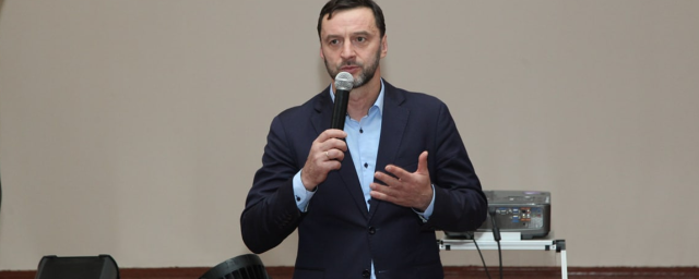 Глава Раменского г.о. Виктор Неволин поздравил учителей с их профессиональным праздником