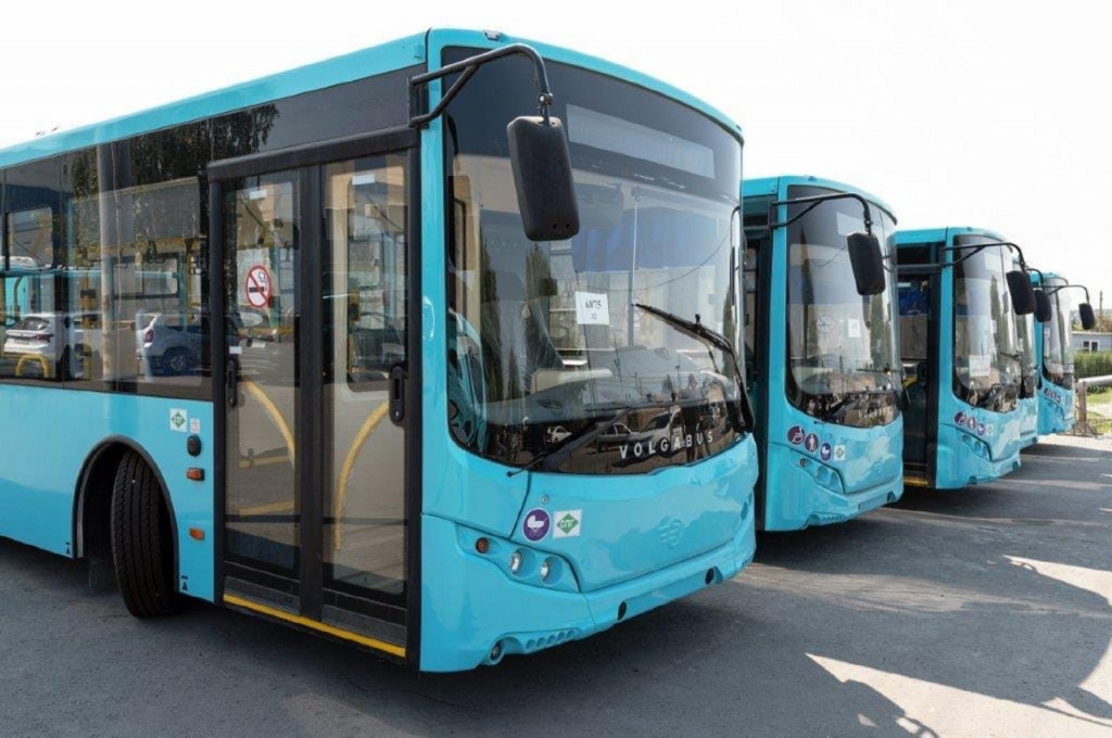 На дороги Астрахани вскоре выйдут 96 новых больших автобусов