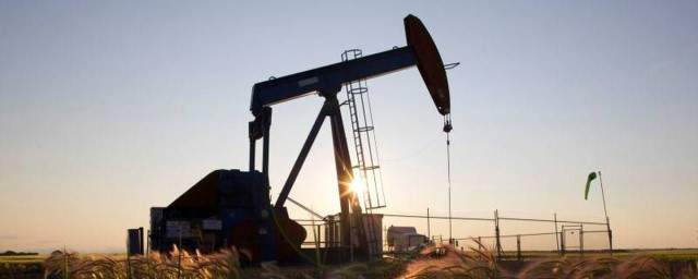 Bloomberg: переговоры о потолке цен на российскую нефть отложены из-за разногласий