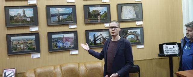 В Центральной библиотеке Раменского открылась выставка фотографа Михаила Кинеева «Здвиженье»
