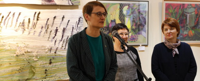 В «Доме Широкова» открылась выставка московских художниц «Скрытые миры»