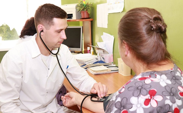 В Тверской области девять врачей получили выплату по программе «Земский доктор»