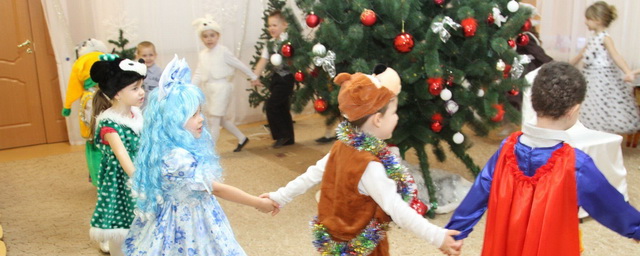 Детские новогодние утренники в Оренбурге состоятся с минимальными ограничениями