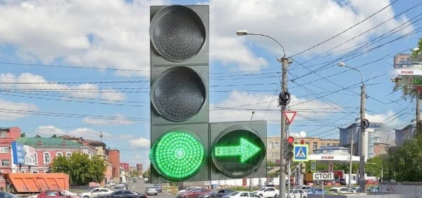 В Омске светофор на Гусарова стал работать по-другому