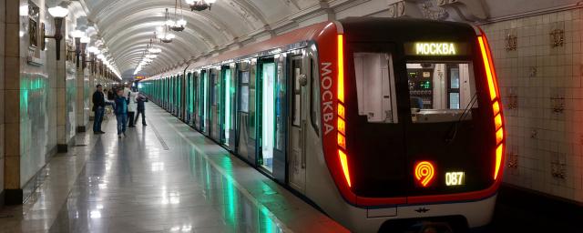 В Москве в новогоднюю ночь общественный транспорт будет работать бесплатно