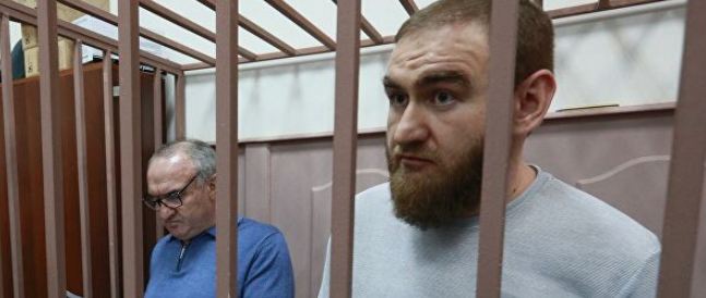 Мосгорсуд приговорил экс-сенатора Арашукова и его отца к пожизненному заключению за убийства