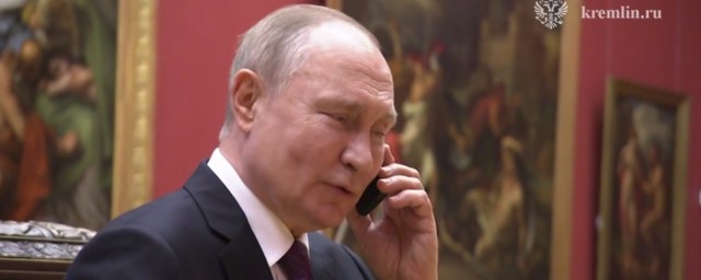 Президент РФ Владимир Путин поговорил по телефону с девочкой из Запорожской области