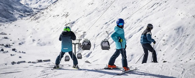 Экологи прогнозируют исчезновение снега на популярном швейцарском горнолыжном курорте