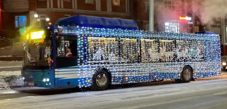 В Салехарде общественный транспорт будет ходить по новому расписанию в новогодние праздники