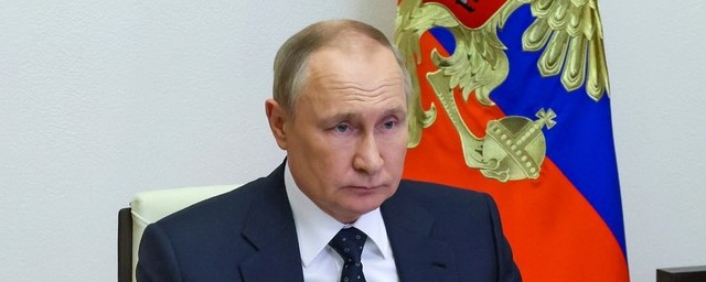 Президент РФ Владимир Путин подписал закон о дистанционном медосмотре для водителей перед рейсом