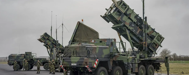 Politico: Польша боится стать зависимой от Германии из-за поставок немецких систем ПВО