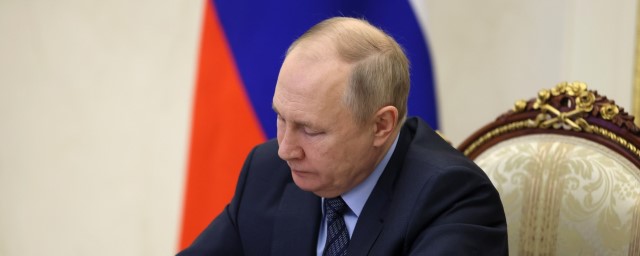Владимир Путин поручил создать в ДНР центр для реабилитации инвалидов