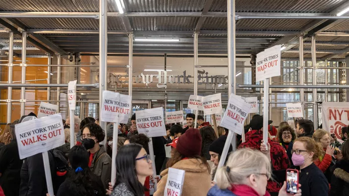Забастовка работников Нью-Йорк Таймс произошла впервые за 40 лет