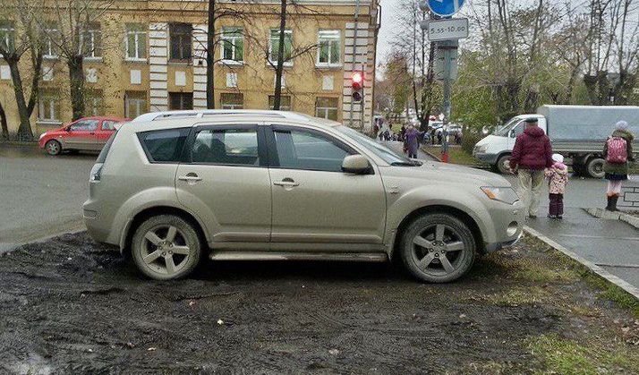 В г.о. Красногорск благодаря «Народному инспектору» выявили 1,1 тысячи нарушений правил парковки