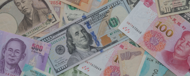 Экономист Сосновский: Доллар можно заменить китайским юанем и швейцарским франком
