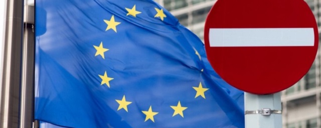 Bloomberg: ЕС может ввести новые санкции против судов и портов России