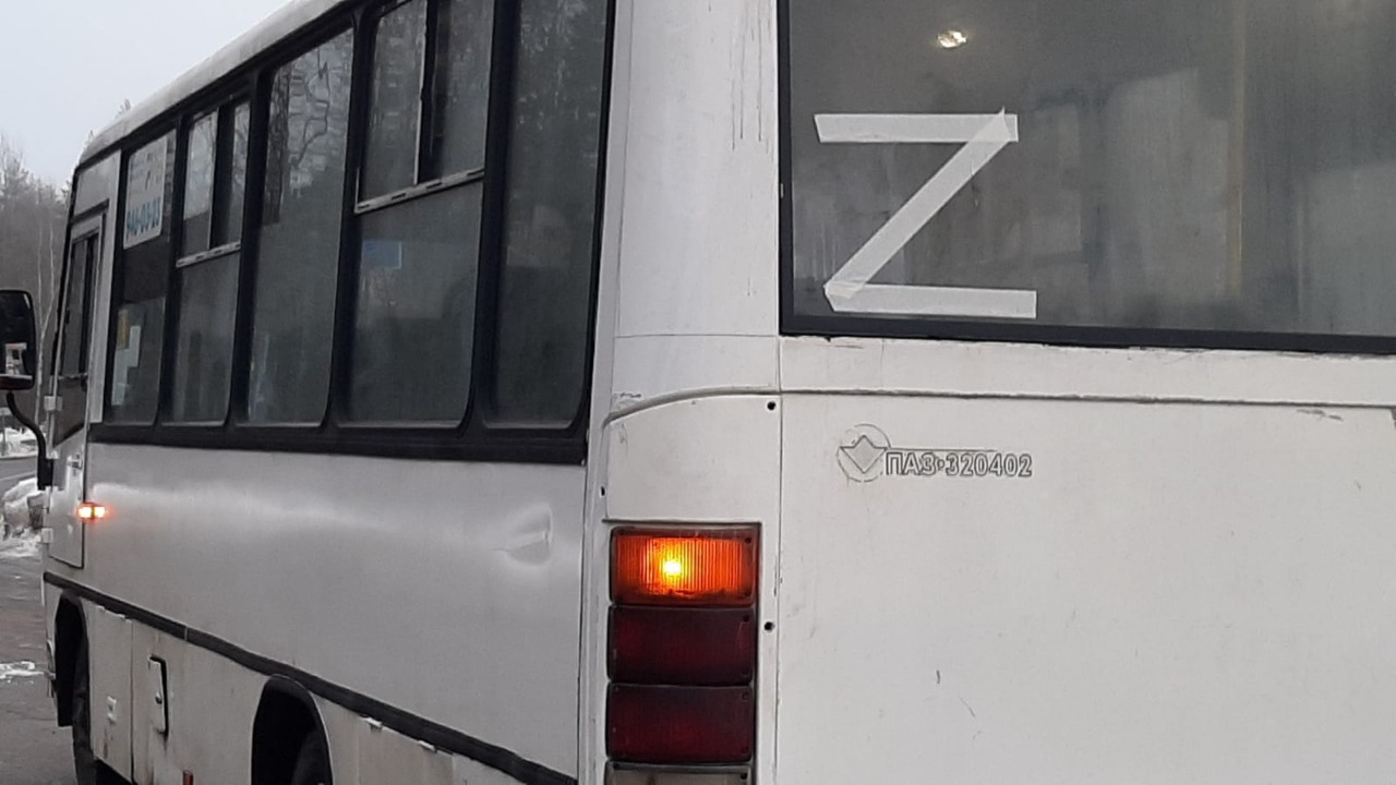 В Новосибирске на общественном транспорте появились наклейки с буквой Z