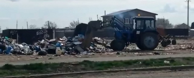 В «ЭкоЦентре» прокомментировали видео с мусорным бункером в Астрахани