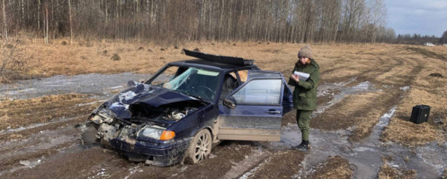 В Томской области пьяный полицейский на машине сбил насмерть двух 16-летних девушек