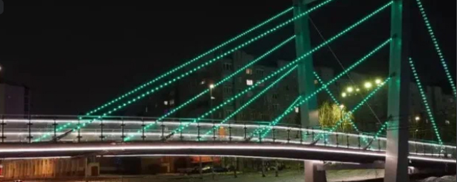 Пешеходный мост «Арфа» в Красноярске сделали музыкальным