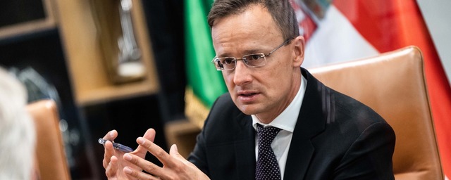 Глава МИД Сийярто: Венгрия рассматривает возможность платить за газ в рублях