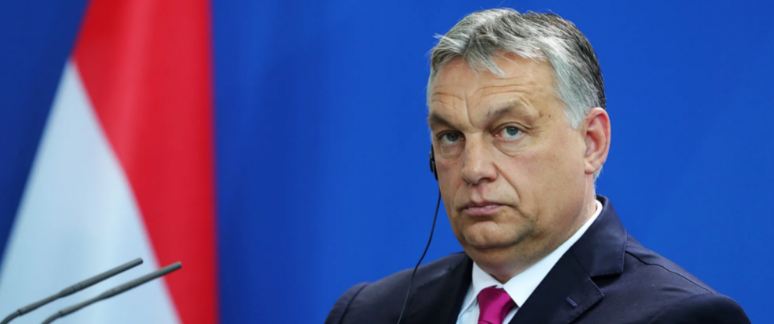Премьер Венгрии Орбан заявил о готовности платить за российский газ в рублях