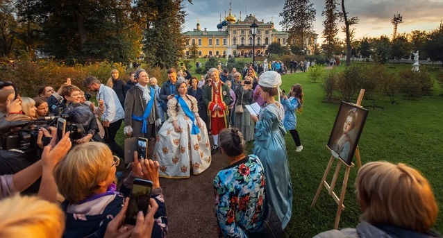 Жителей и гостей Твери приглашают на праздник «Екатерининская миля: ожившие полотна»