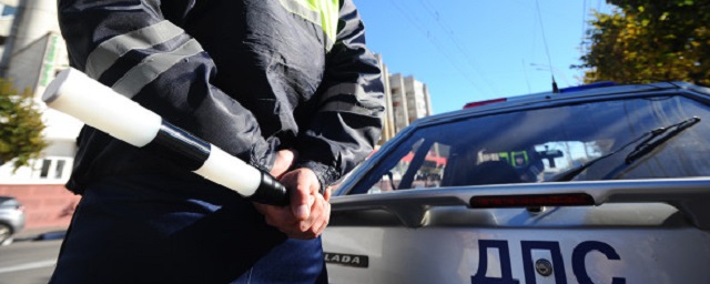 Астраханские полицейские задержали подозрительного байкера и отказались от взятки