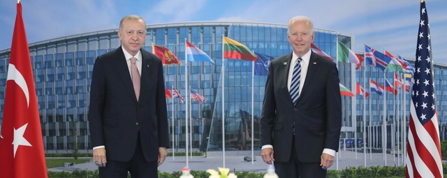 Bloomberg: отношения Турции и США близки к расколу