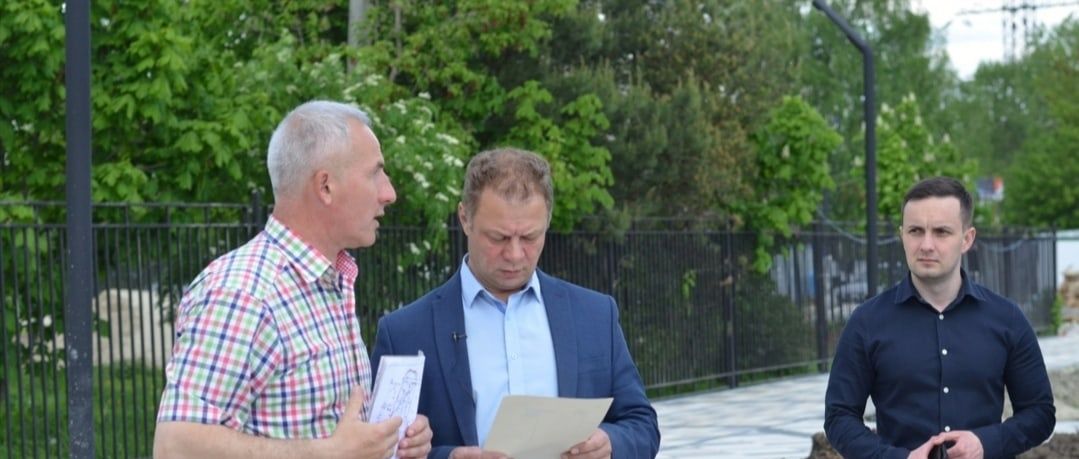 Глава г.о. Электрогорск Дорофеев проверил ход строительства пешеходной зоны