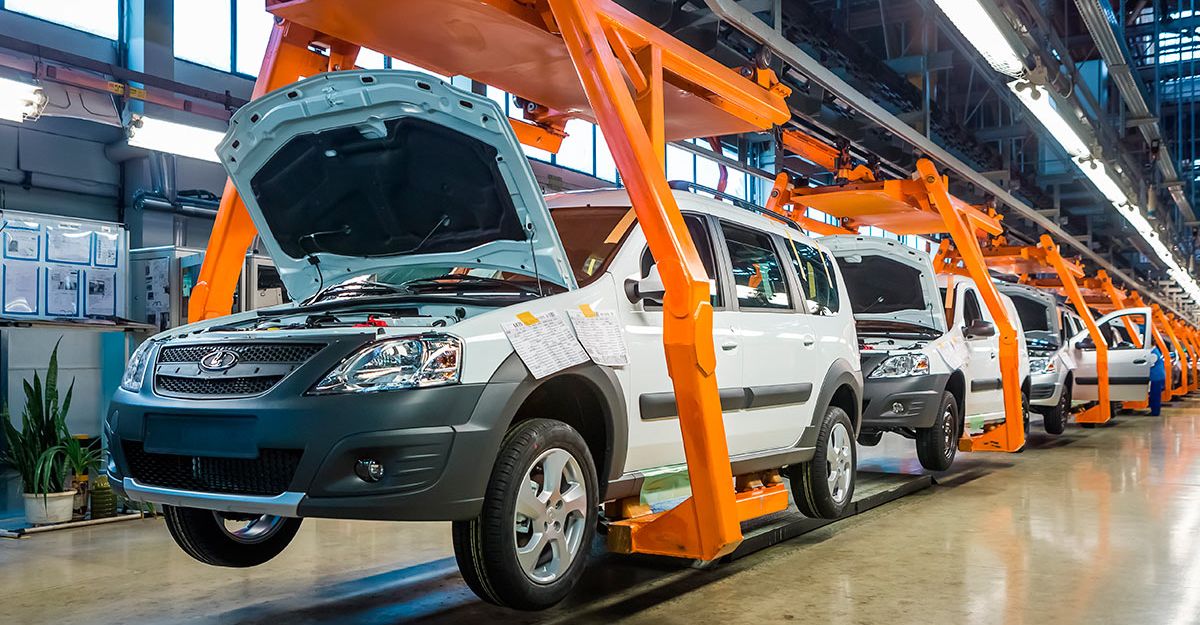 Президент «АвтоВАЗа» Максим Соколов заявил о скором снижении цен на автомобили LADA